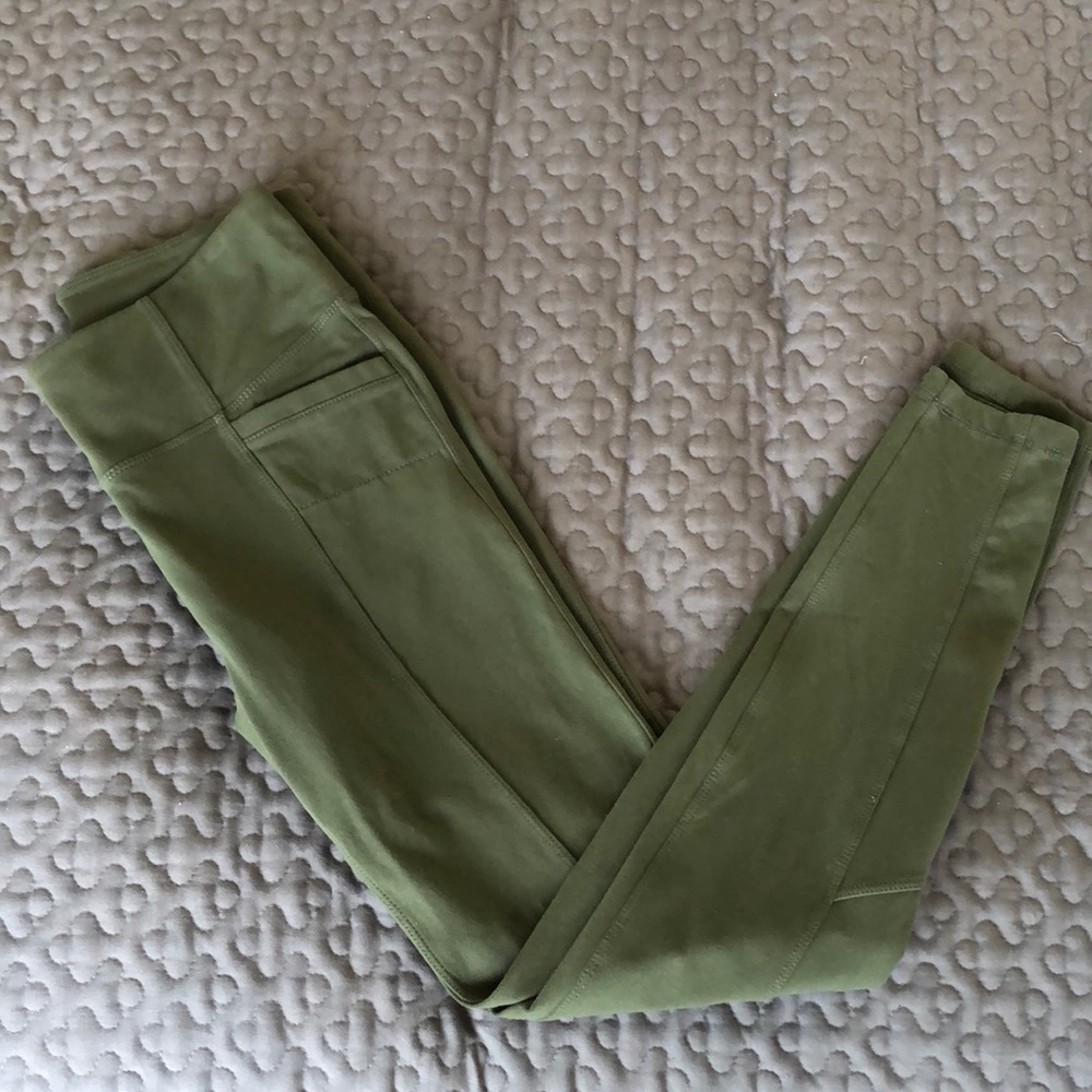 Athleta Metro High-Waisted Pockets Legging Yoga Pants Hunter Jasper Green Medium